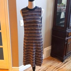 Sleeveless navy and gold stripped dress
